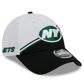 New York Jets New Era 2023 Sideline 9FORTY Adjustable Hat - White/Black on sale