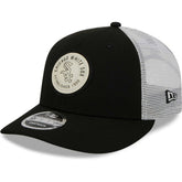 Chicago White Sox Circle Trucker Low Profile 9FIFTY Snapback Hat - Black | New Era