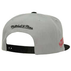 Chicago White Sox Cooperstown Collection Away Snapback Hat - Gray | Mitchell & Ness