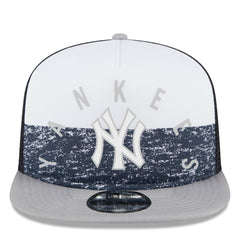 New York Yankees Team Foam Front A-Frame Trucker 9FIFTY Snapback Hat - White/Gray | New Era