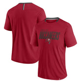 Tampa Bay Buccaneers Defender Fade Slant T-Shirt - Red outlet