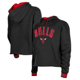 Chicago Bulls Women's Boxy Raw Edge Pullover Hoodie - Black | New Era on sale