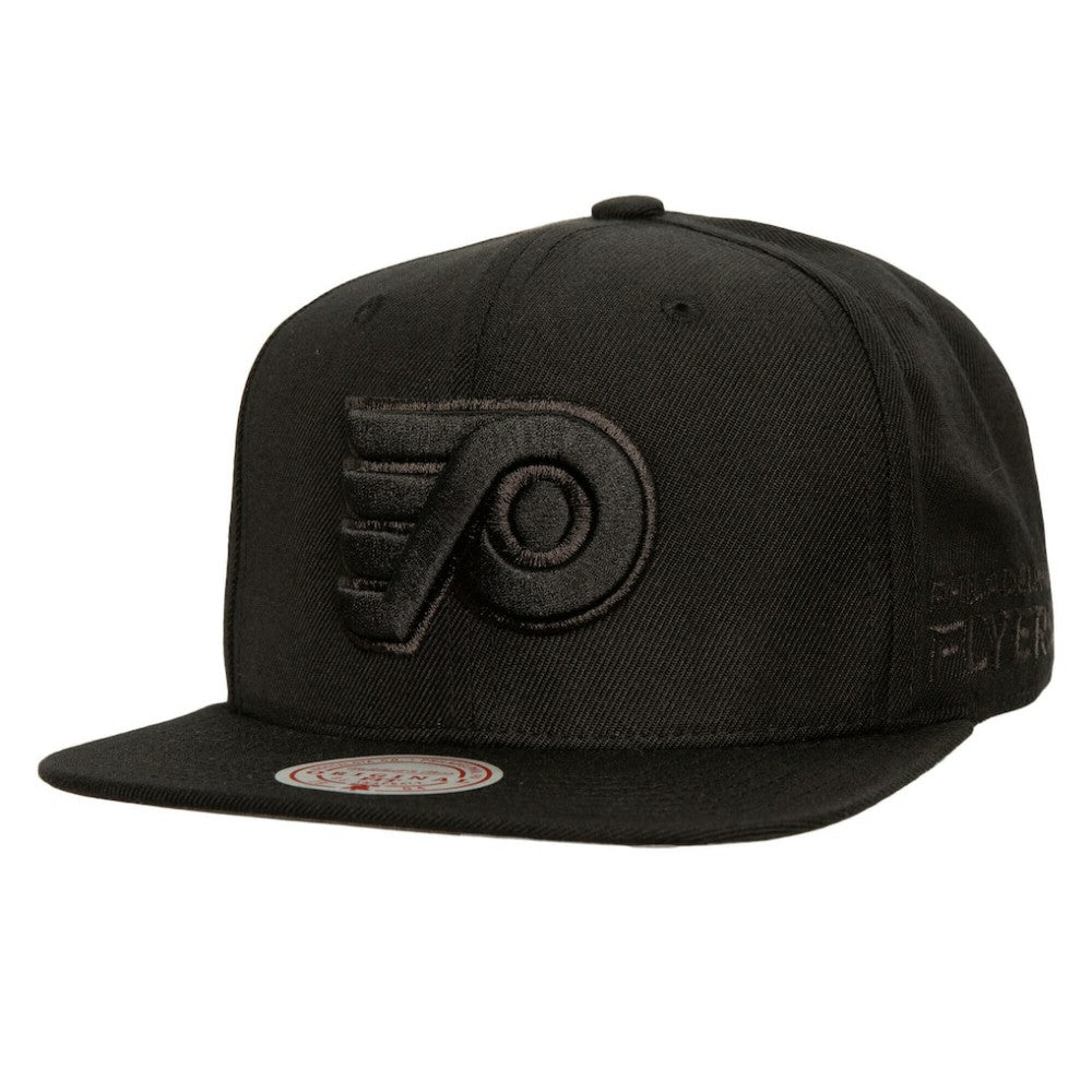 Philadelphia Flyers Mitchell & Ness Soul Strike Pearl Tonal Snapback Hat Black