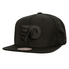 Philadelphia Flyers Mitchell & Ness Soul Strike Pearl Tonal Snapback Hat Black