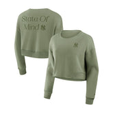 New York Yankees Women's Studio Cropped Pullover Sweatshirt - Olive