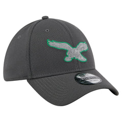 Philadelphia Eagles New Era Throwback Logo Main 39THIRTY Flex Hat - Graphite on sale