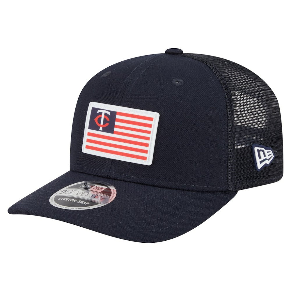 Minnesota Twins Flag 9SEVENTY Stretch-Snap Hat - Navy | New Era