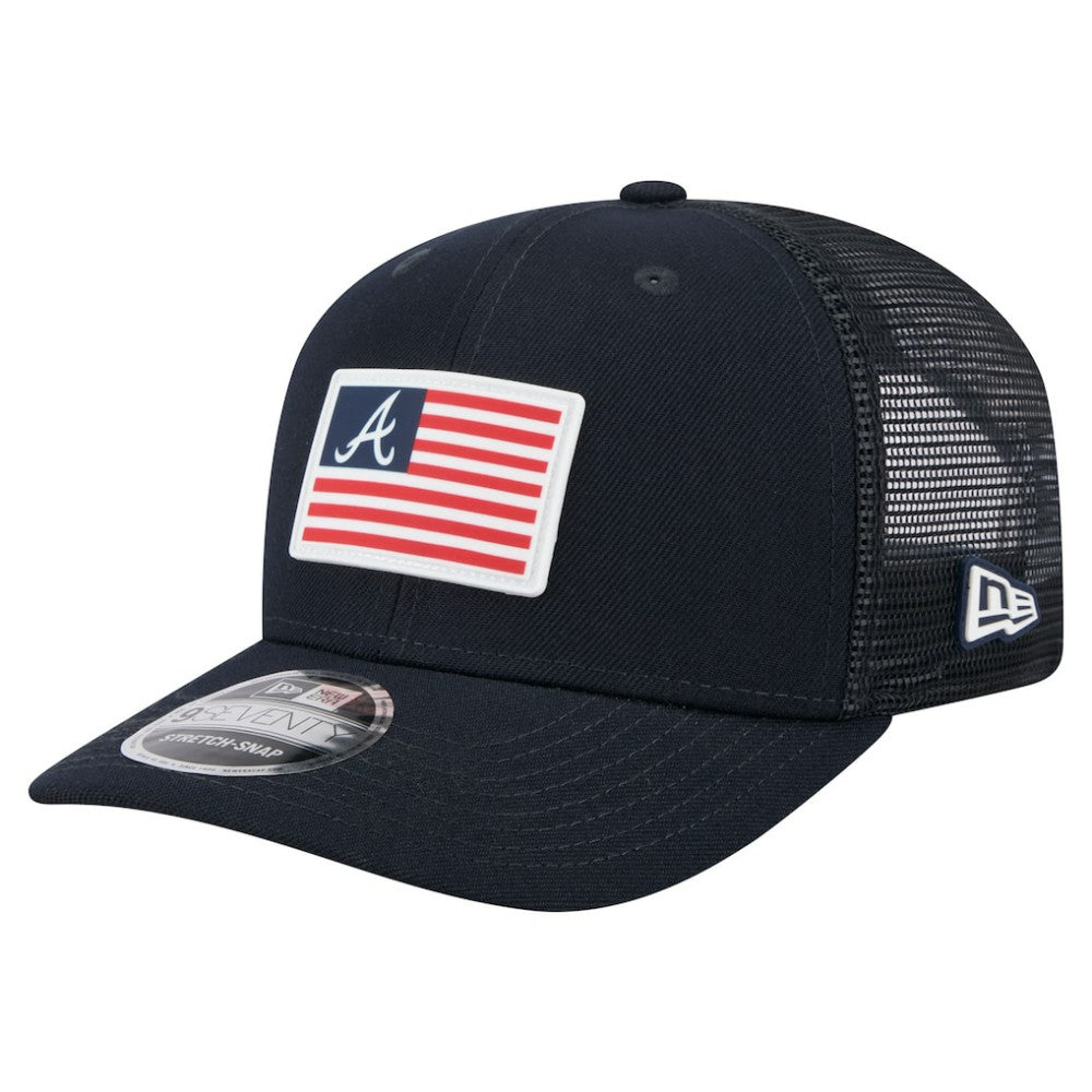 Atlanta Braves Flag 9SEVENTY Stretch-Snap Hat - Navy | New Era