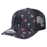 New York Yankees Adventure Drinks Pattern 9SEVENTY Stretch-Snap Hat - Black | New Era
