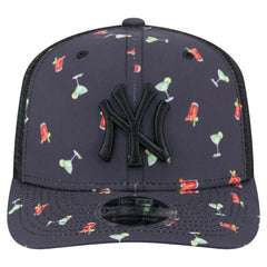 New York Yankees Adventure Drinks Pattern 9SEVENTY Stretch-Snap Hat - Black | New Era