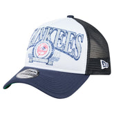 New York Yankees Distressed 9FORTY A-Frame Adjustable Trucker Hat - Navy | New Era