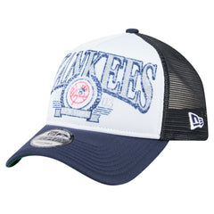 New York Yankees Distressed 9FORTY A-Frame Adjustable Trucker Hat - Navy | New Era