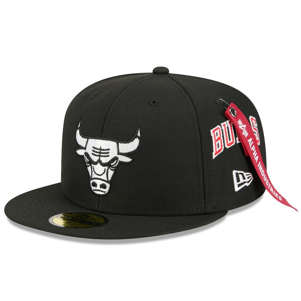 Chicago Bulls x Alpha Industries 59FIFTY Fitted Hat - Black | New Era online
