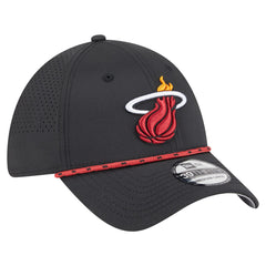Miami Heat Featherweight Poly Rope Flex 39Thirty Hat - Black | New Era outlet