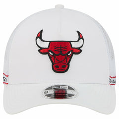 Chicago Bulls Featherweight Team Tape 9FORTY M-Crown A-Frame Adjustable Hat - White | New Era for sale
