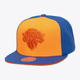 New York Knicks Color Pop Snapback Hat - Orange/Blue | Mitchell & Ness sale