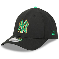 New York Yankees 2026 St. Patrick's Day 39THIRTY Flex Hat - Black | New Era
