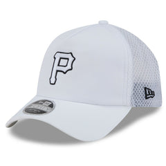 Pittsburgh Pirates 2026 Batting Practice Apex 9FORTY Adjustable Trucker Hat - White | New Era