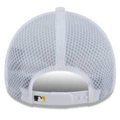 San Diego Padres 2026 Batting Practice Apex 9FORTY Adjustable Trucker Hat - White | New Era