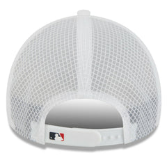 Atlanta Braves 2026 Batting Practice Apex 9FORTY Adjustable Trucker Hat - White | New Era