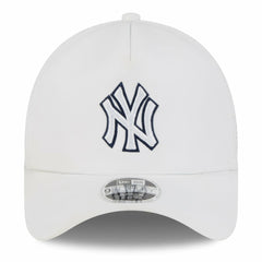 New York Yankees 2026 Batting Practice Apex 9FORTY Adjustable Trucker Hat - White | New Era