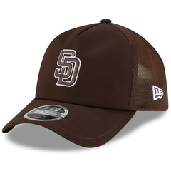 San Diego Padres 2026 Batting Practice Apex 9FORTY Adjustable Trucker Hat - Brown | New Era