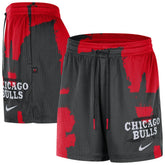 Chicago Bulls Courtside Club Dri-FIT Practice Shorts - Black/Red | Nike online