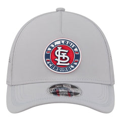 St. Louis Cardinals Patch 39THIRTY A-Frame M-Crown Perforated Flex Hat - Gray | New Era