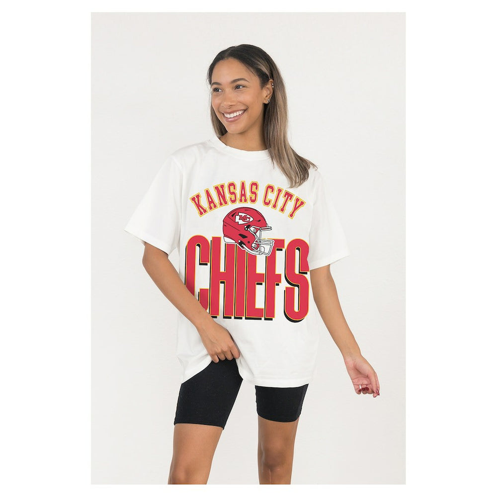 Kansas City Chiefs Gameday Couture Women's Oversized Classic Fierce Focus T-Shirt - White cheap