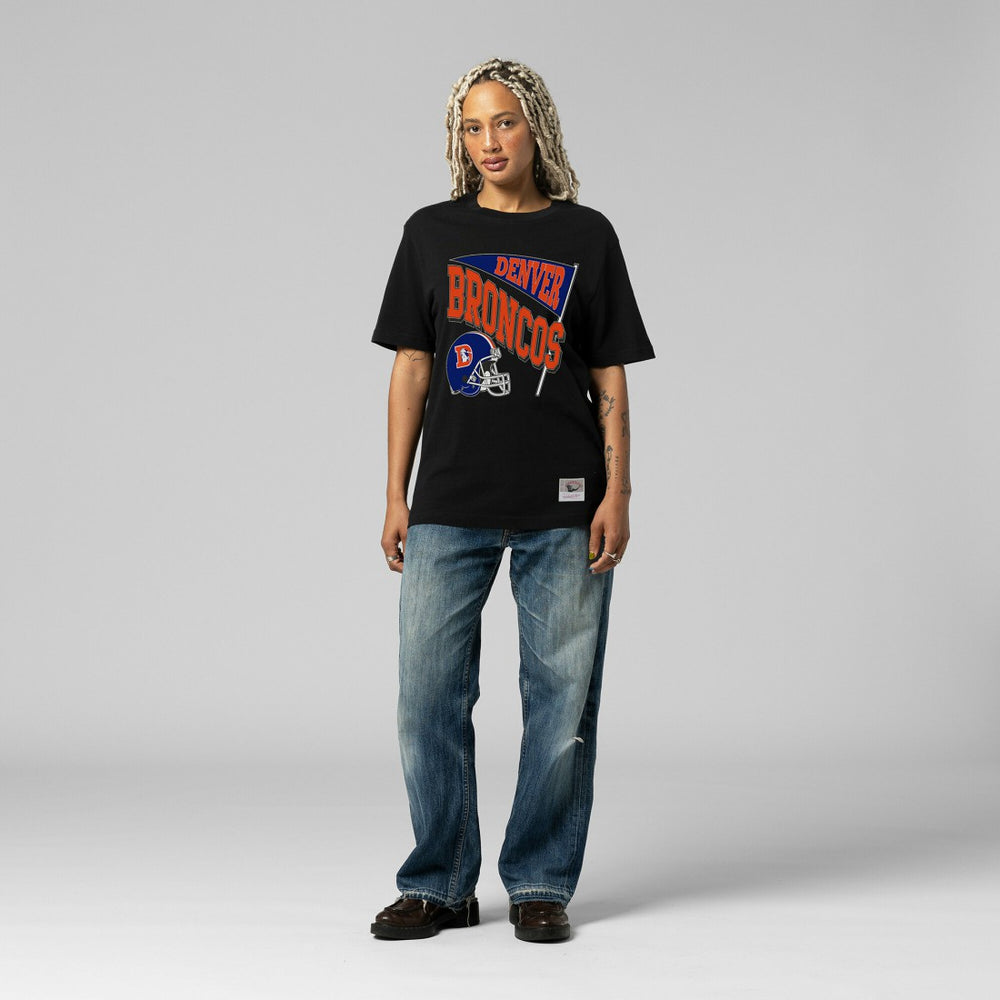 Denver Broncos Women's Team Dynamic Boyfriend T-Shirt - Black outlet