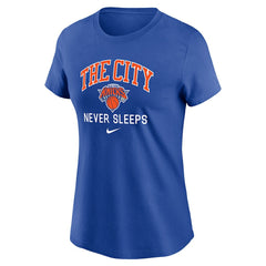 New York Knicks Women's The City Never Sleeps T-Shirt - Blue | Nike online