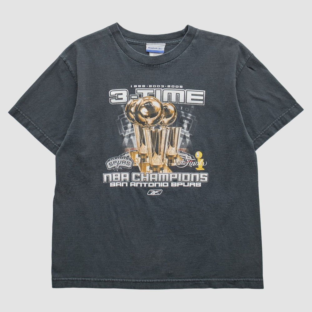 San Antonio Spurs Reebok 2005 T-Shirt - Gray Vintage | Vintage online