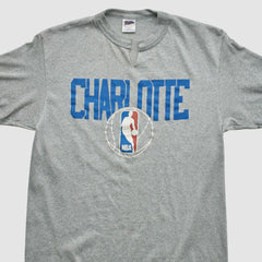 Charlotte Hornets Trench 90s T-shirt - Heather Gray Vintage | Vintage for sale