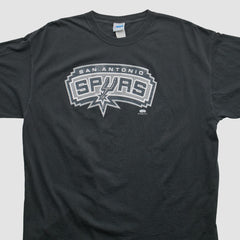 San Antonio Spurs NBA 2000s T-shirt - Black Vintage | Vintage on sale