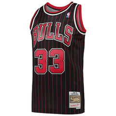 Scottie Pippen Chicago Bulls Hardwood Classics Swingman Jersey sale - Black | Mitchell & Ness on sale