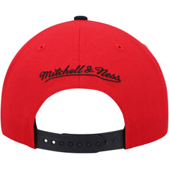 Chicago Bulls Day One Snapback Hat - Black/White | Mitchell & Ness on sale