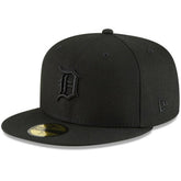 Detroit Tigers Black on Black 59FIFTY Fitted Hat | New Era