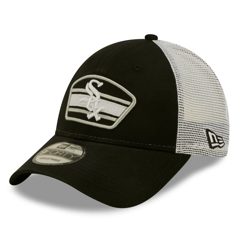 Chicago White Sox Logo Patch 9FORTY Trucker Snapback Hat - Black/White | New Era