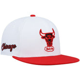 Chicago Bulls Hardwood Classics Snapback Hat - White/Red | Mitchell & Ness online