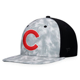 Chicago Cubs Majestic Smoke Dye Snapback Hat - Gray
