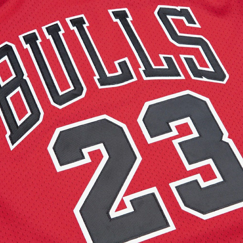 Chicago Bulls Authentic Jersey Road Finals Michael Jordan 1997-98 | Mitchell & Ness on sale