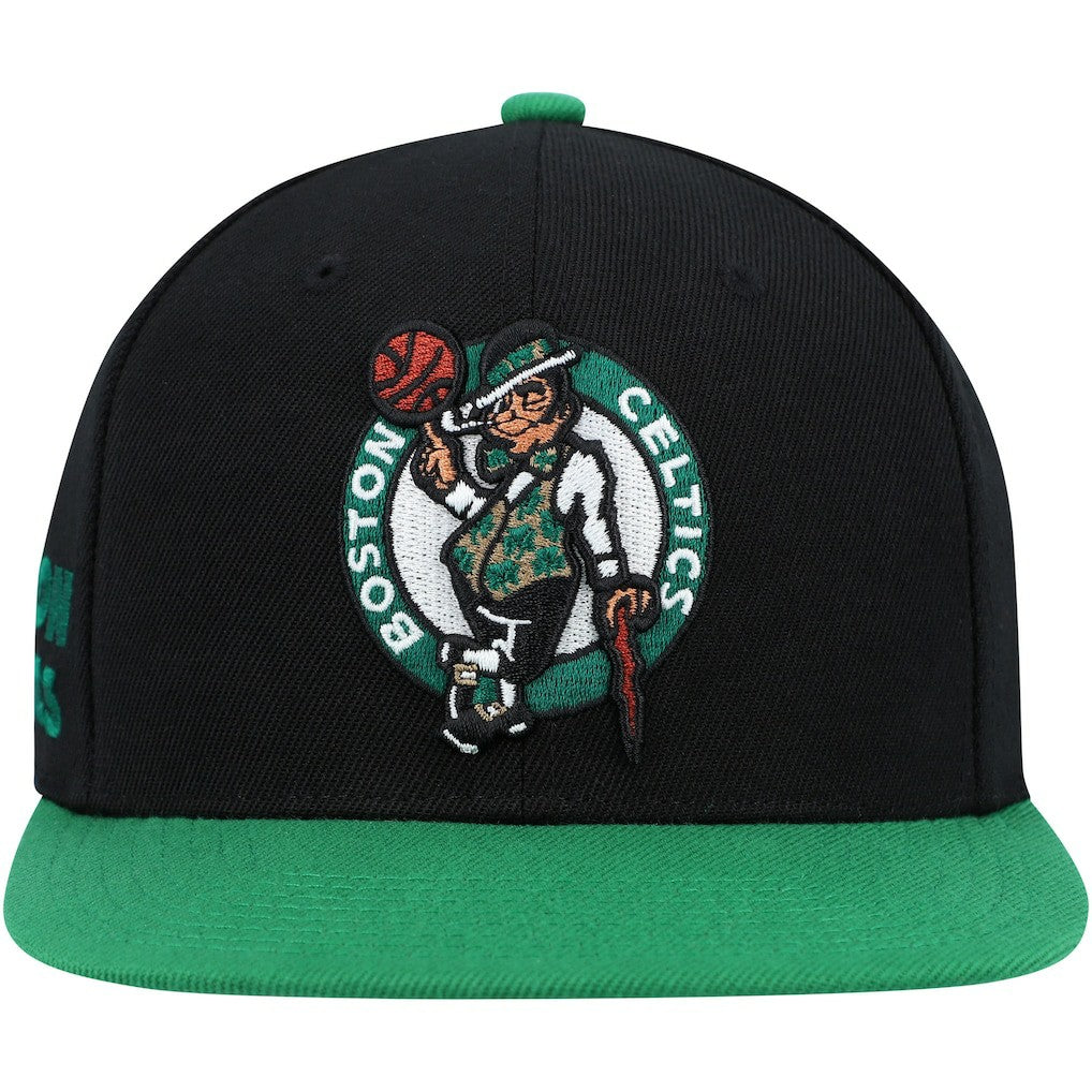 Boston Celtics Side Core 2.0 Snapback Hat - Black/Green | Mitchell & Ness shop