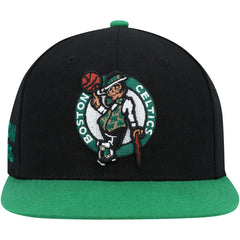 Boston Celtics Side Core 2.0 Snapback Hat - Black/Green | Mitchell & Ness shop