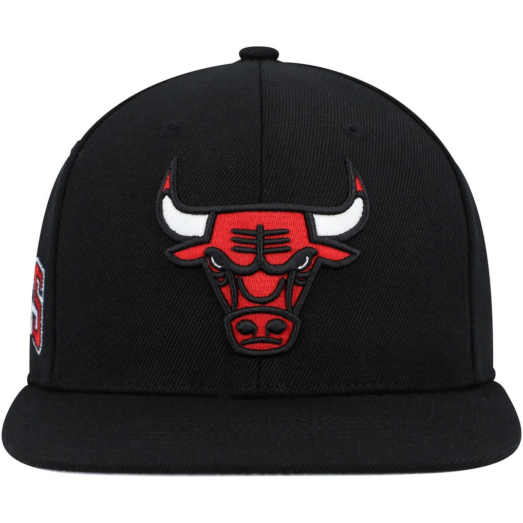Chicago Bulls Side Core 2.0 Snapback Hat - Black | Mitchell & Ness discount