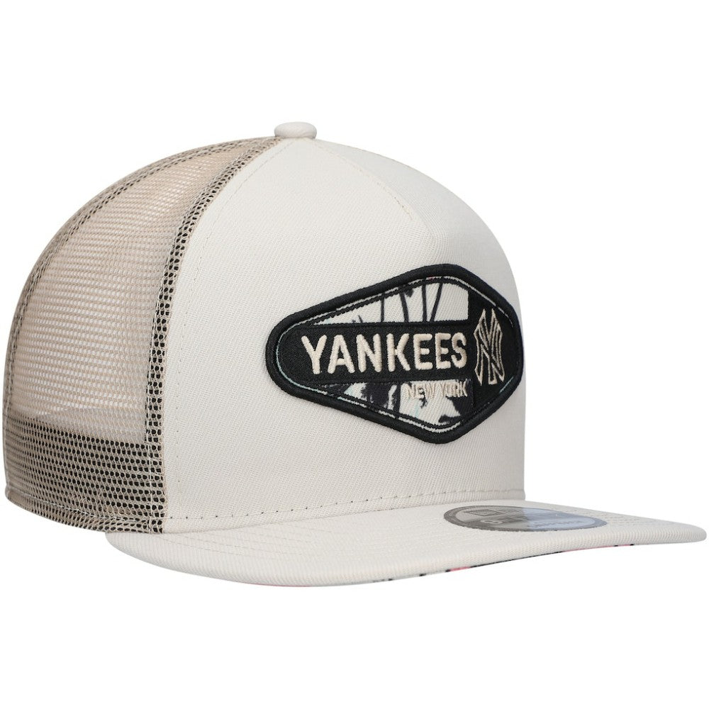 New York Yankees Retro Beachin' Patch A-Frame Trucker 9FIFTY Snapback Hat - Natural | New Era