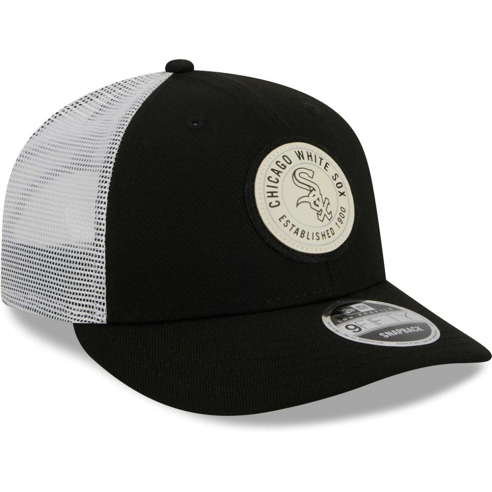 Chicago White Sox Circle Trucker Low Profile 9FIFTY Snapback Hat - Black | New Era