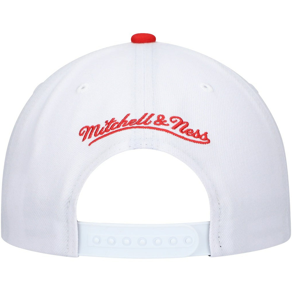 Chicago Bulls Hardwood Classics Core 2-Tone 2.0 Pro Snapback Hat - White/Red | Mitchell & Ness on sale
