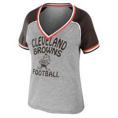 Cleveland Browns WEAR by Erin Andrews Women's Cropped Raglan Throwback V-Neck T-Shirt - Heather Gray for sale