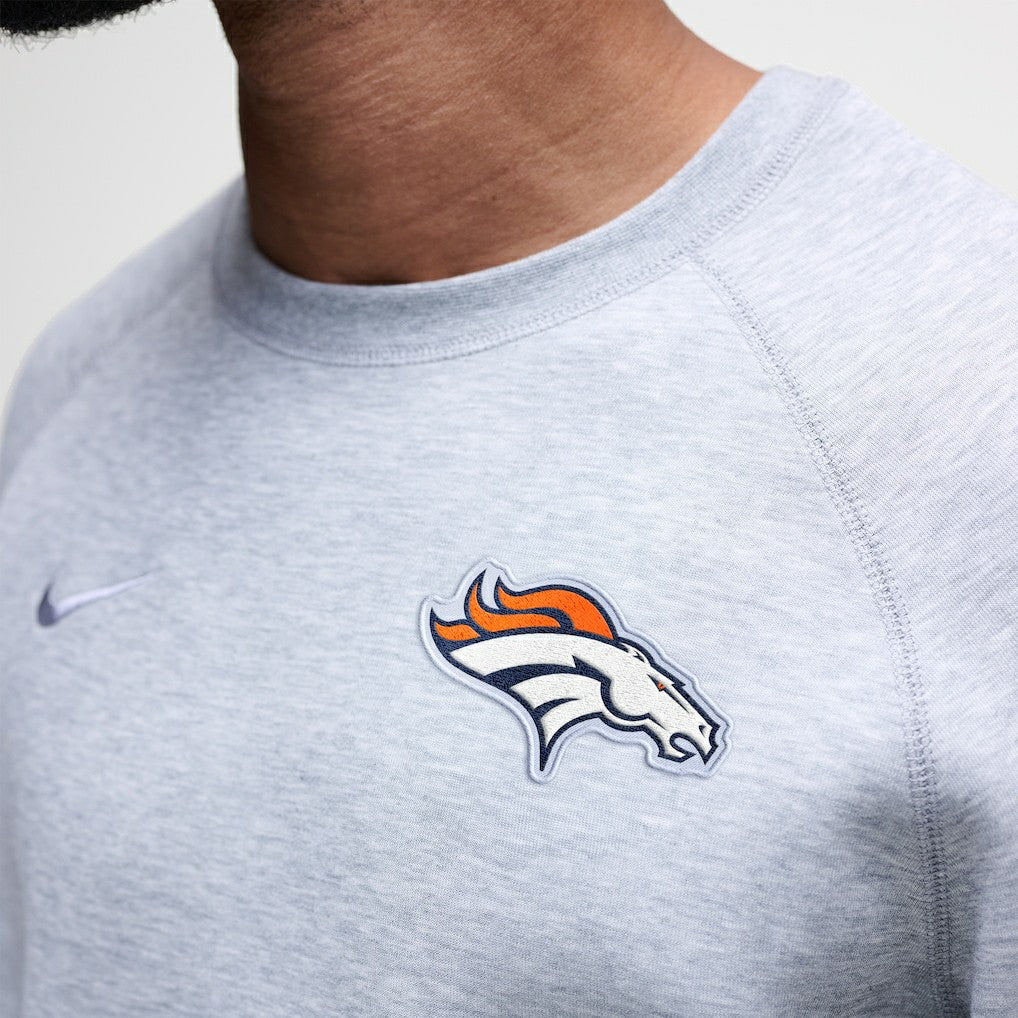 Denver Broncos Tech Fleece Raglan Sweatshirt - Heather Gray | Nike online