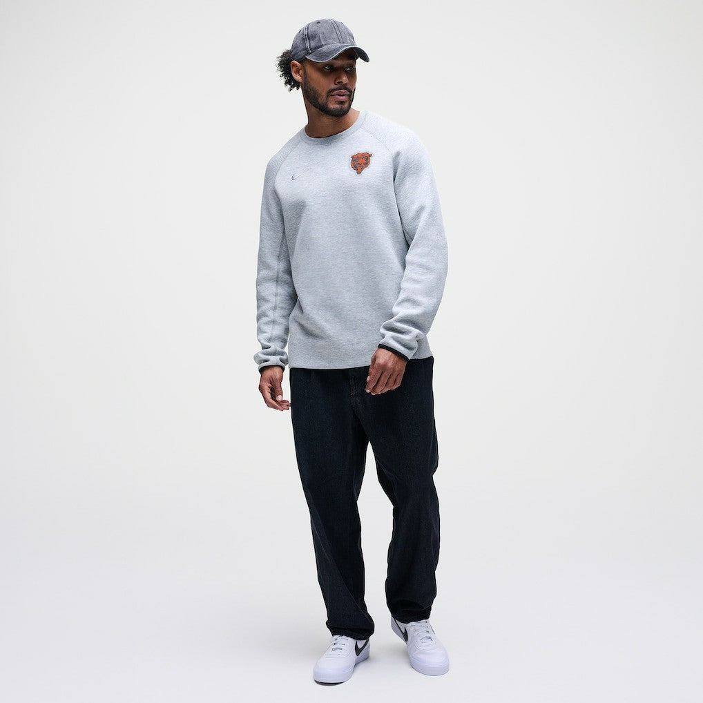 Chicago Bears Tech Fleece Raglan Sweatshirt - Heather Gray | Nike for sale
